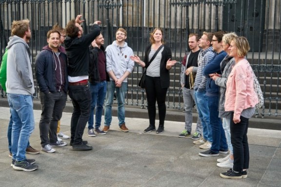 Eine Tourgruppe in Köln