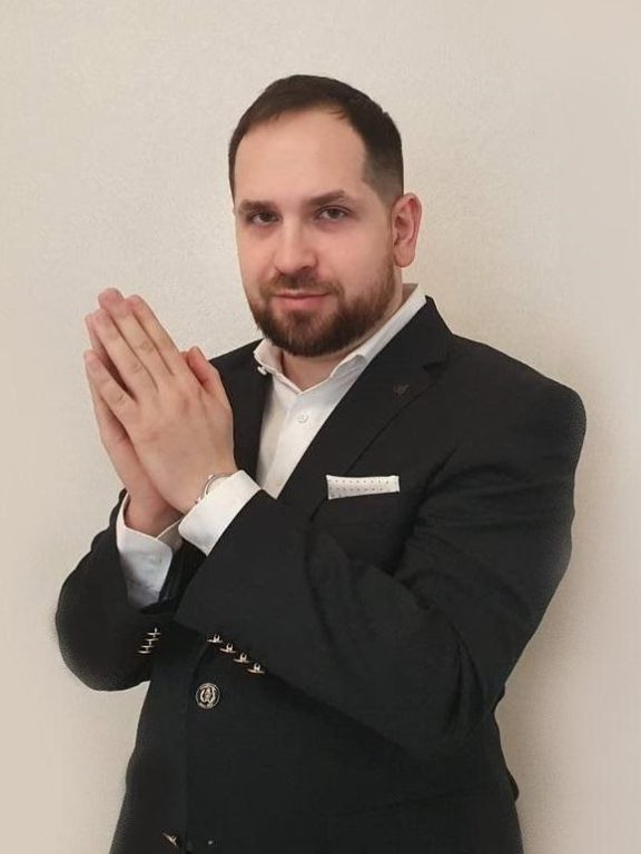 Geschäftsführer von Adventure World Tours Mischa