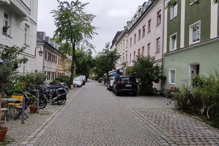 a house that is parked on the side of a building